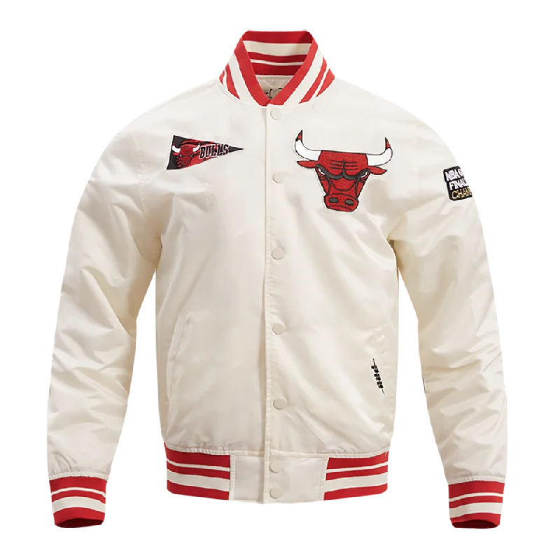 NBA CHICAGO BULLS RETRO CLASSIC MEN'S RIB SATIN JACKET (EGGSHELL/RED) Toggled Jacket Drawstring Jacket Belted Jacket