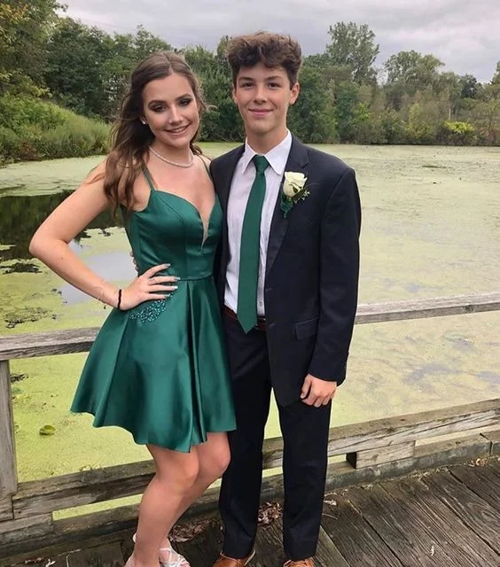Stylish A Line Spaghetti Straps Green Short Homecoming Dress with Pocket c3091
