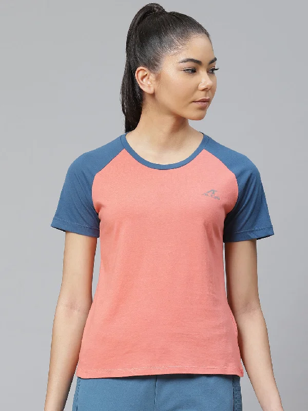 Alcis Women Pink Solid Slim Fit Round Neck T-shirt Fleece Fabric Down Fabric Feather Fabric