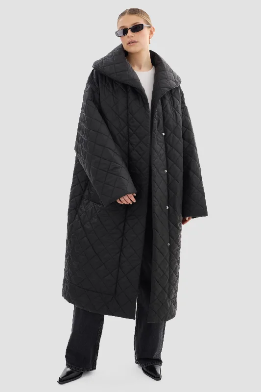 LAMARQUE Women's Hendrika Oversized Quilted Coat Stand-Up Roll-Neck Turtle