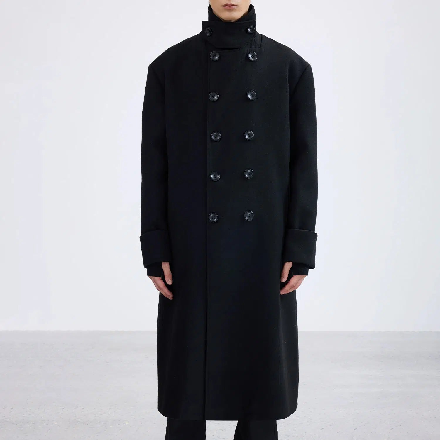 Sleek Buttoned Wool Overcoat Chenille Brocade Lace